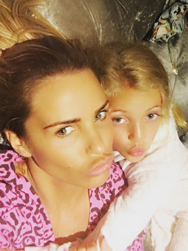 8216-she-8217-s-only-a-little-girl-8217-katie-price-comes-under-fire-for-these-pictures-of-daughter-princess
