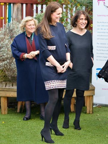 baby-bump-alert-pregnant-catherine-duchess-of-cambridge-wears-flattering-maternity-dress-on-school-visit