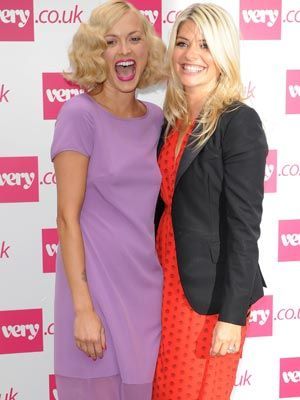 fearne-cotton-i-8217-ve-got-boobs-and-a-bum-after-having-a-baby-but-i-8217-m-not-va-va-voom-like-holly-willoughby