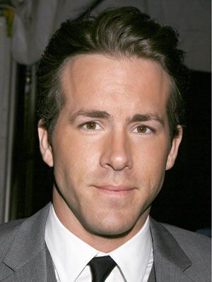 ryan-reynolds-proposed-to-scarlett-johansson-by-text