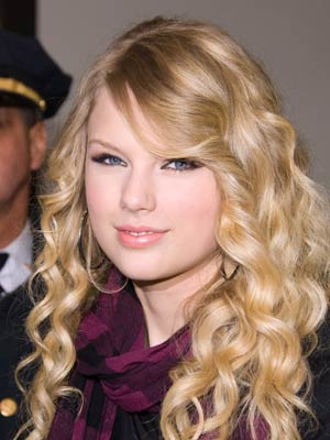 taylor-swift-i-m-not-looking-for-a-boyfriend