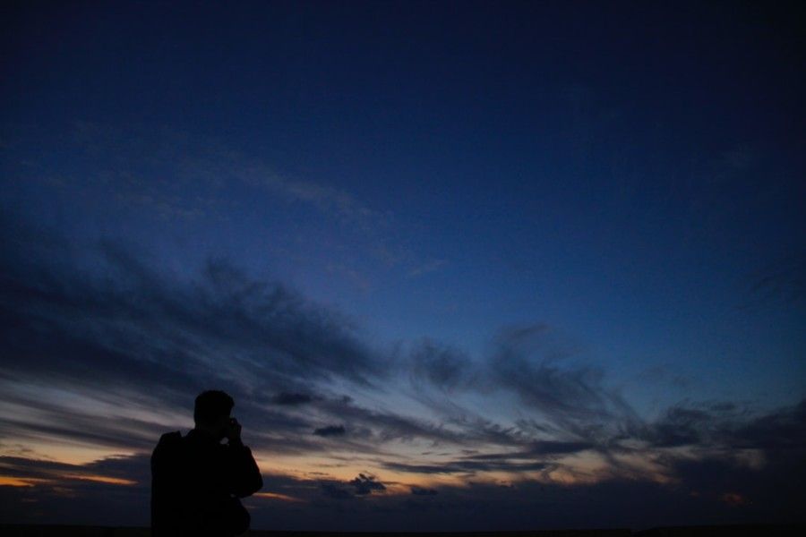 silhouette-of-man-during-dusk